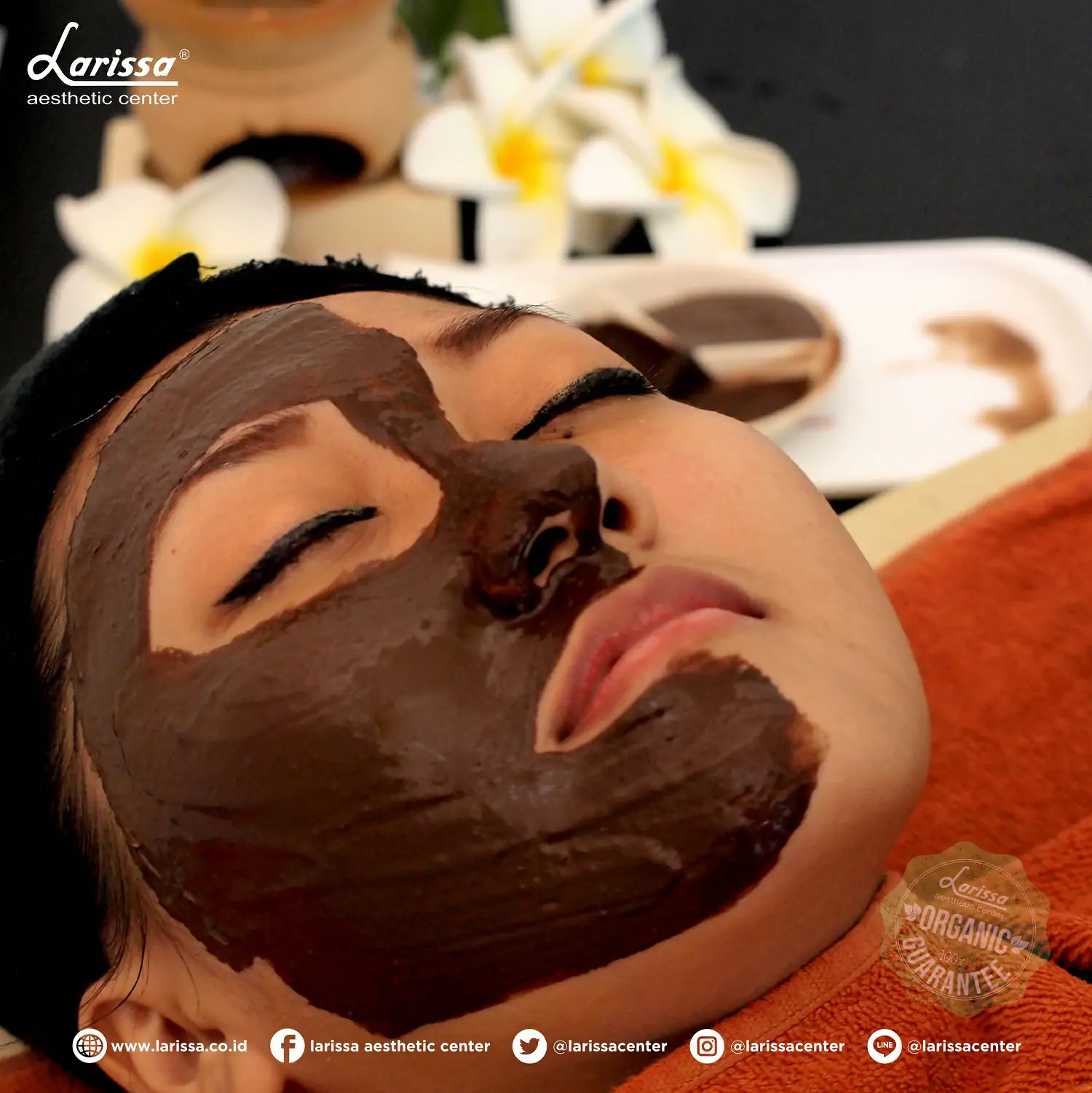 Remajakan dan Lembutkan Wajah dengan Dark Chocolate Facial Larissa