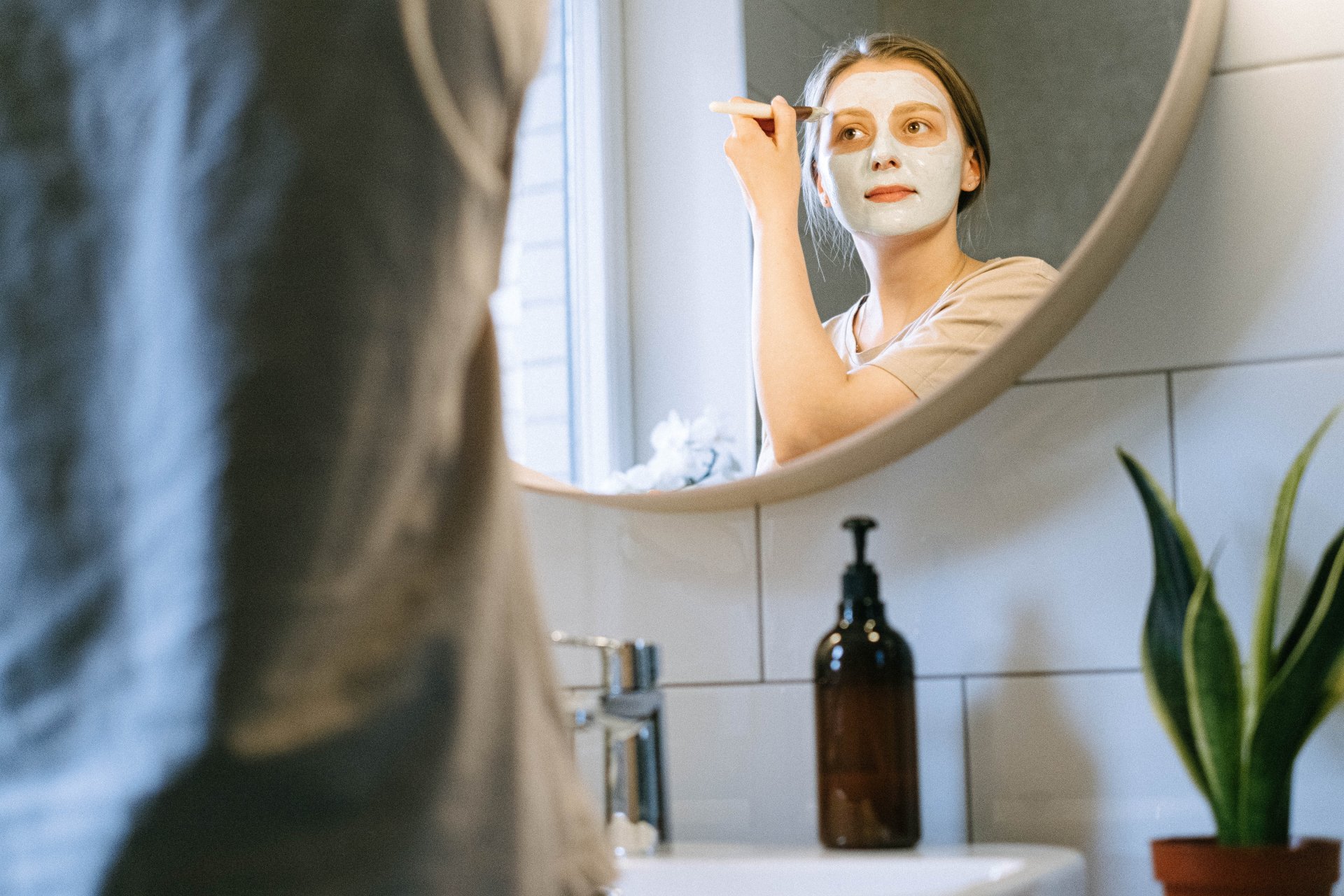 Cara Memilih Masker Wajah yang Tepat Sesuai Kondisi Wajah Kamu