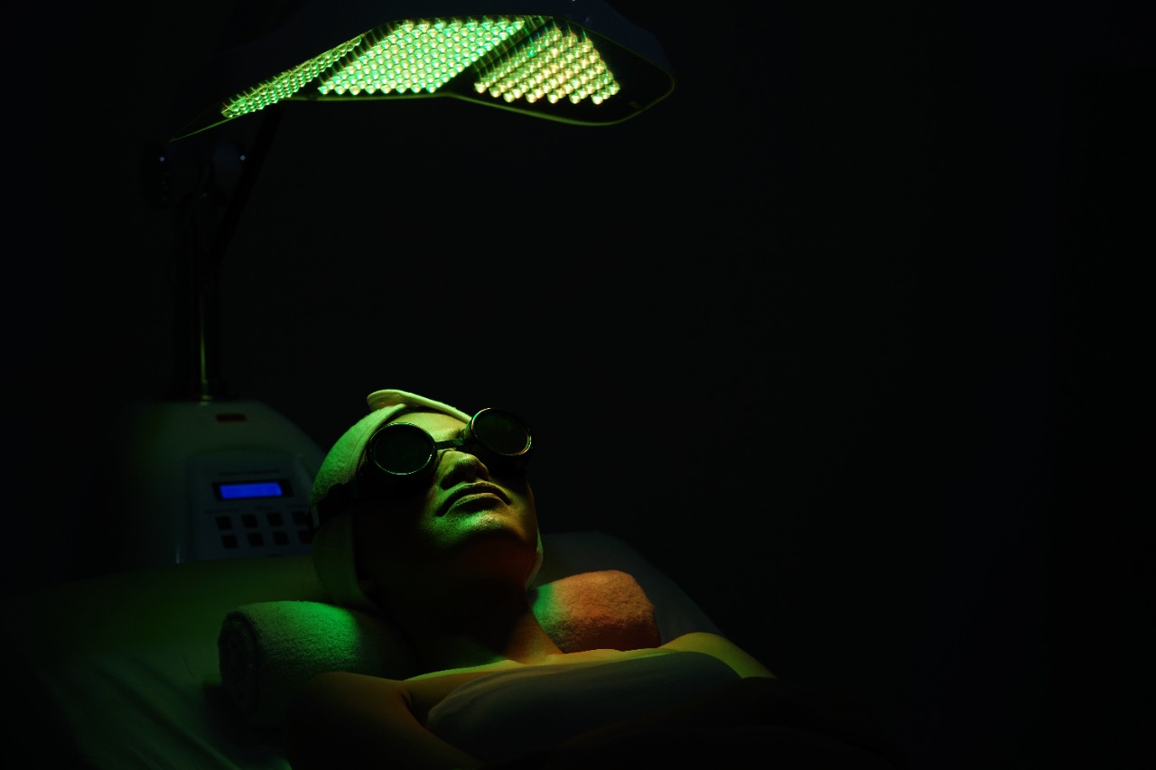 Gak Cukup Dengan Skincare, Ini Alasan Kenapa Kamu Perlu Treatment Wajah