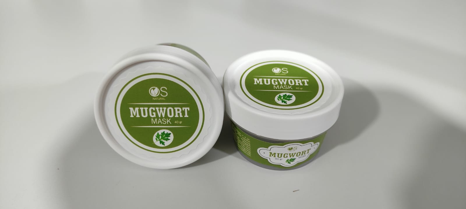 Mugwort Clay Mask dari Larissa