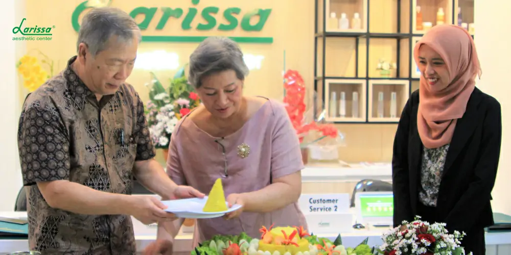 GRAND OPENING LARISSA AESTHETIC CENTER  CABANG SURABAYA TENGGILIS