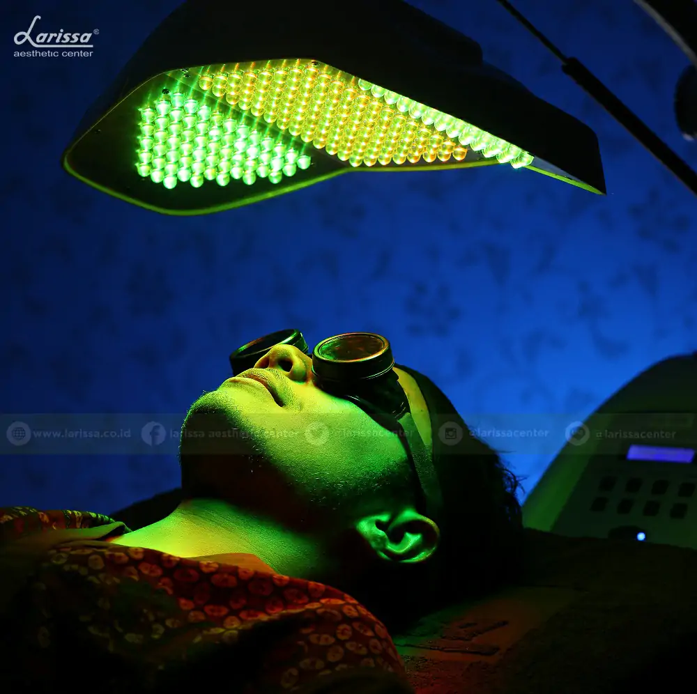 Larissa Bio Detoxification Light Therapy, Singkirkan Racun di Wajahmu