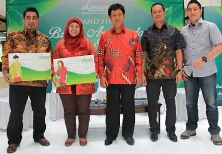 Launching Kartu Co Branding Larissa - Astra Motor, Persembahan Larissa bagi Pelanggan